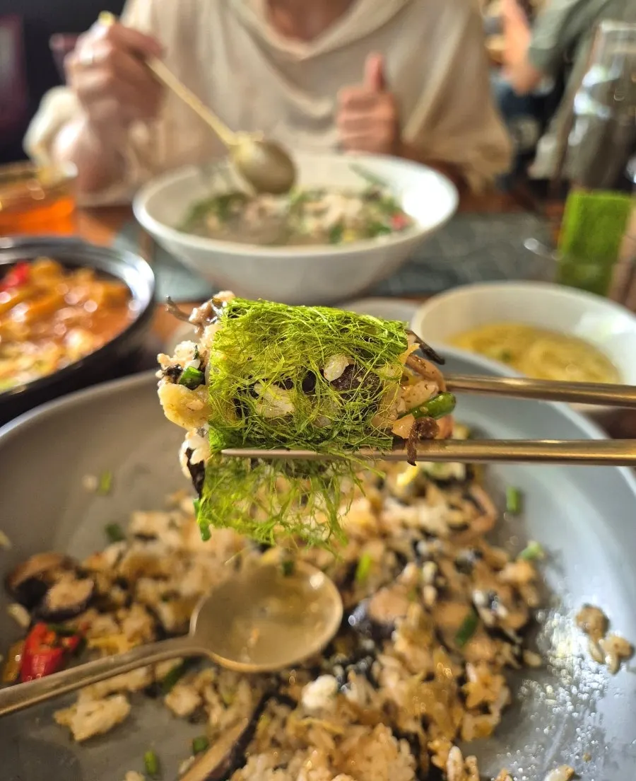 Gamtae served separately alongside the bibimbap