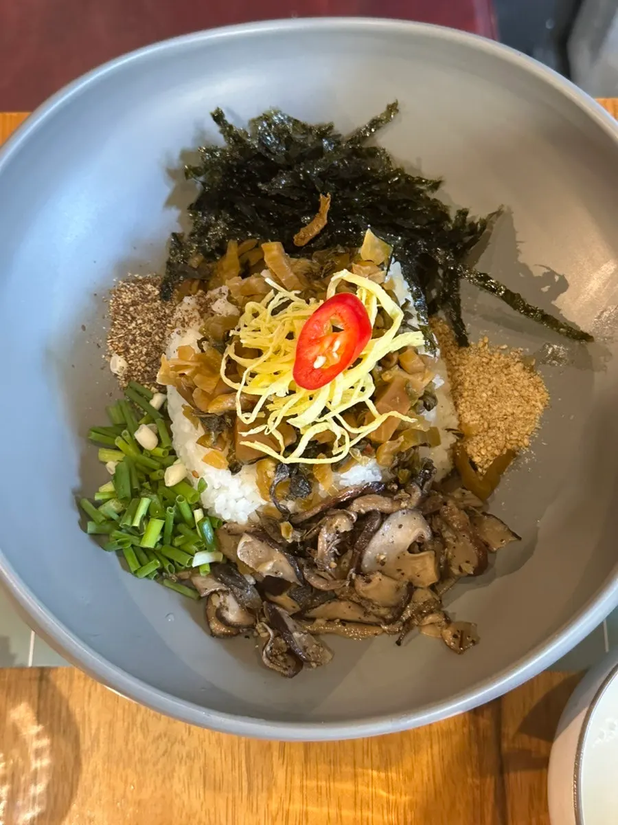 SABAL's gamtae perilla oil rice and mini noodle set