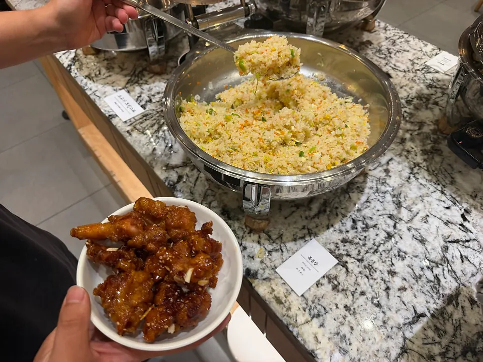 Soy sauce and seasoned fried chicken at the Shabu20 self-bar