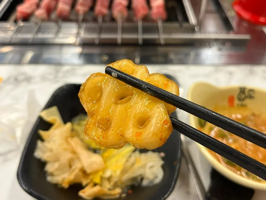 홍탕에 넣은 분모자와 완자