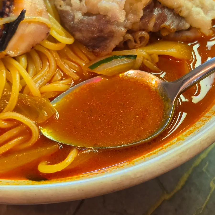 Broth and noodles of brisket jjamppong