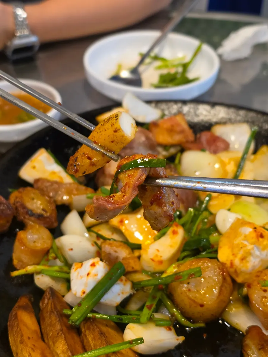 Cross-section of makchang packed full of fat