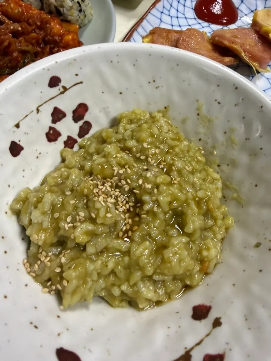 套餐第一道菜鮑魚粥