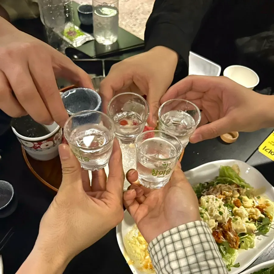 사당역 이자카야 5인 모임 목요일 저녁 지하석, 생새우회마끼 매운맛 수산 사당본점