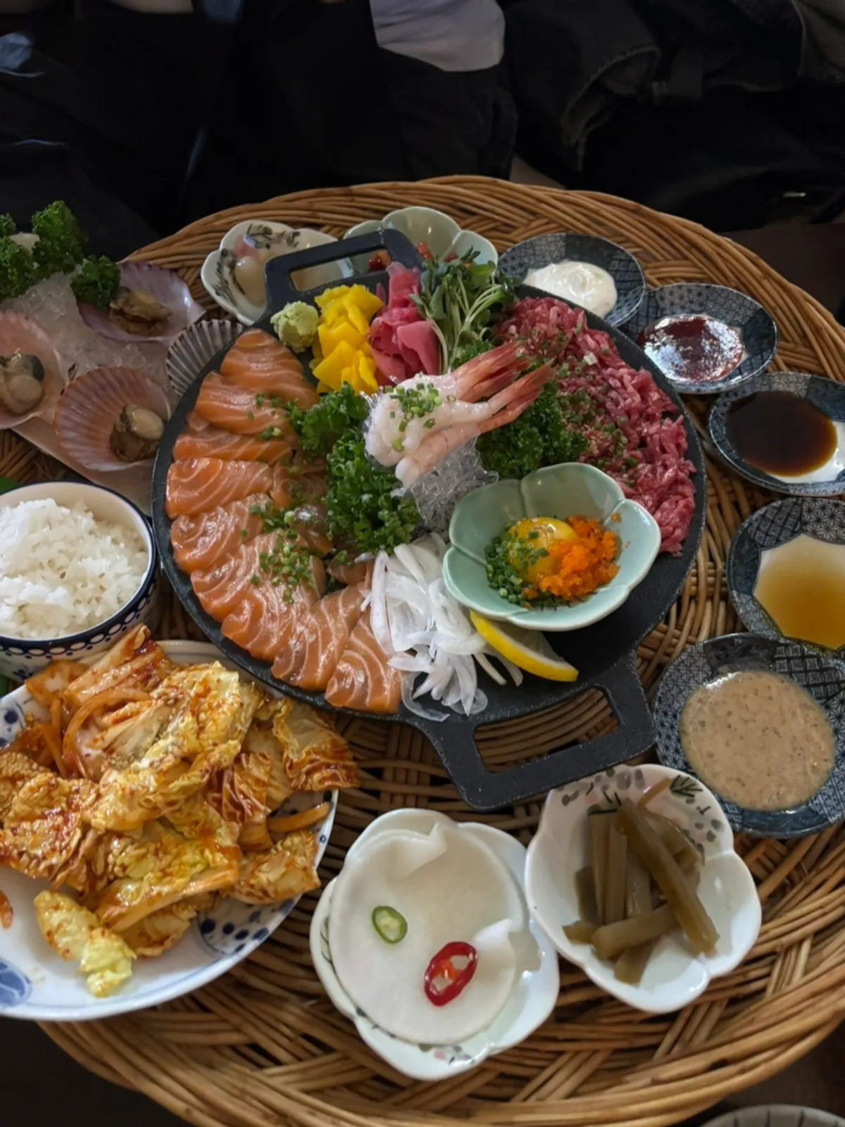 The Cheonjan hansang A spread filling the table