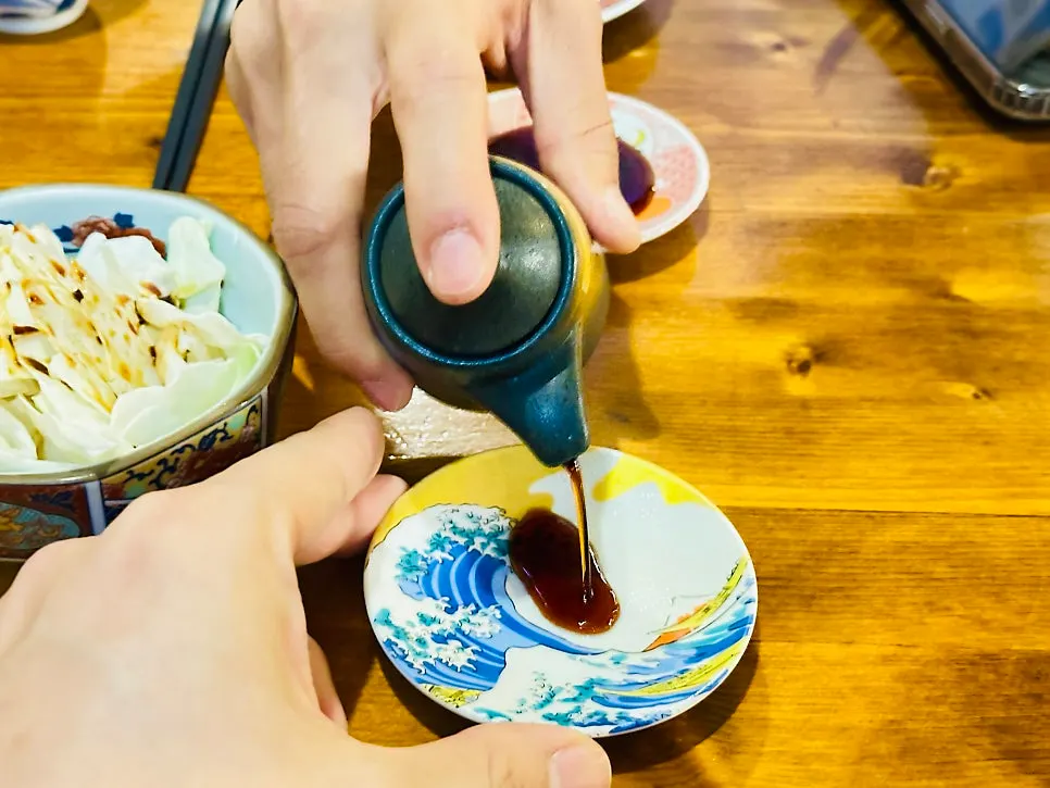 주문을 마친 경성상회 테이블