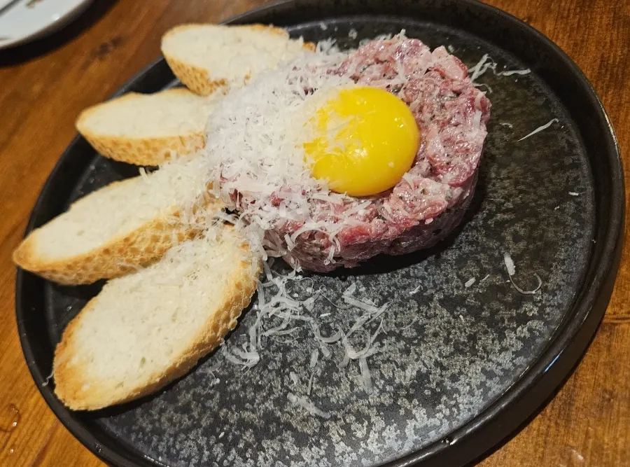 A plate of truffle hanwoo yukhoe at Gyeongseong Sanghoe