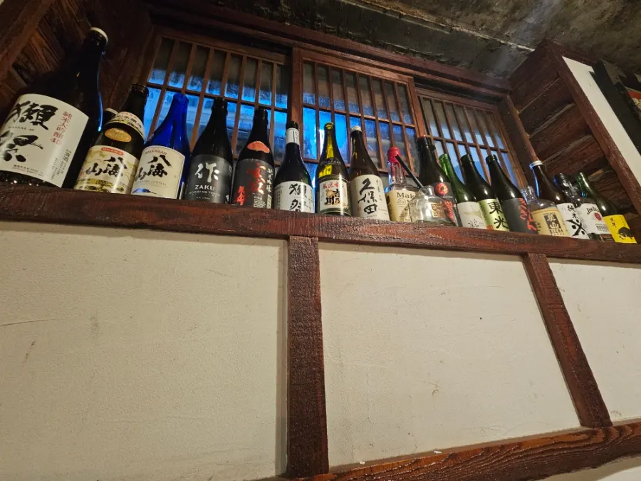 Drinking soju with friends at Gyeongseong Sanghoe
