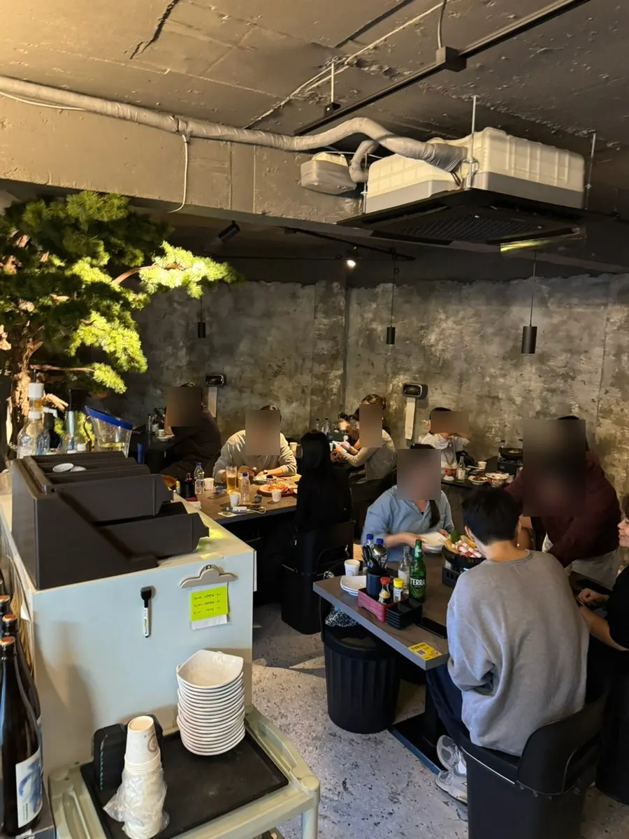 Basement seating atmosphere at Susan Sadang Main Branch