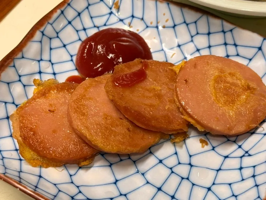 코스로 나온 잡채 한 접시