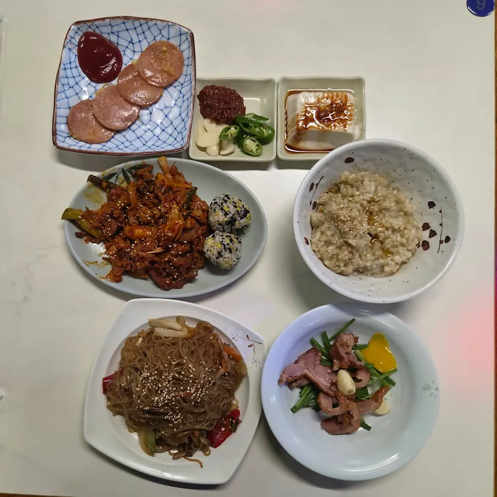 진달래코스 첫 상차림 소세지와 죽