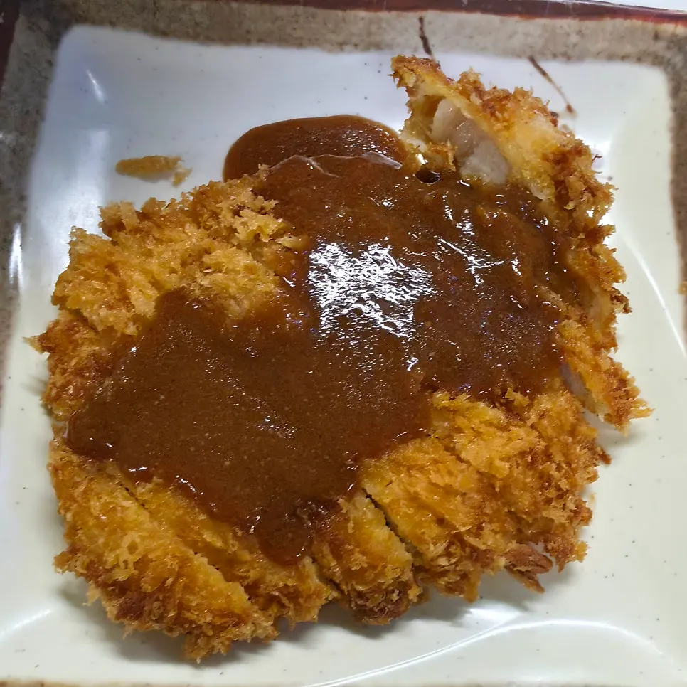 라면사리를 넣은 매운탕