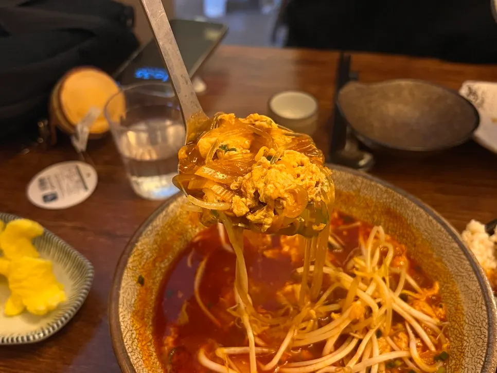 卵と春雨が入った卵スープの中身