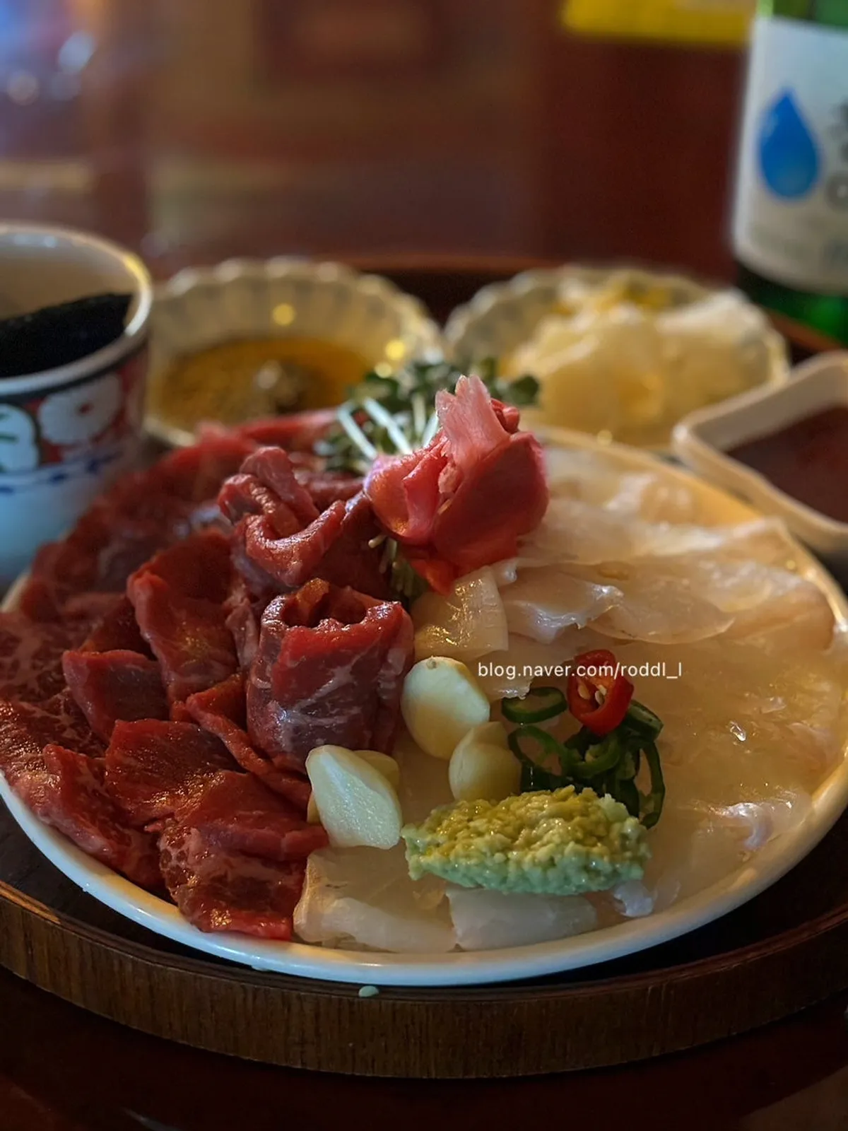 Gwangban-yuksa spread served with aged kimchi and seaweed