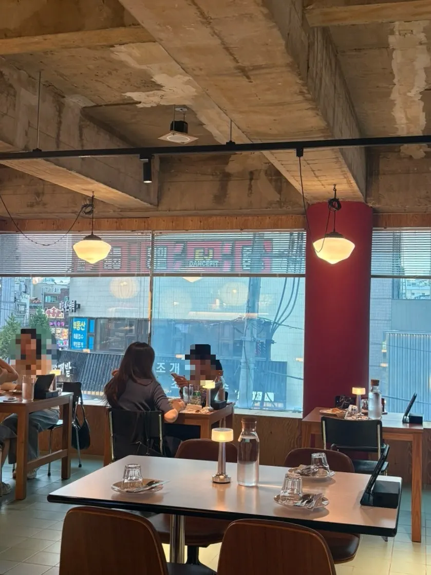 깔끔한 투파인드피터 사당점 내부