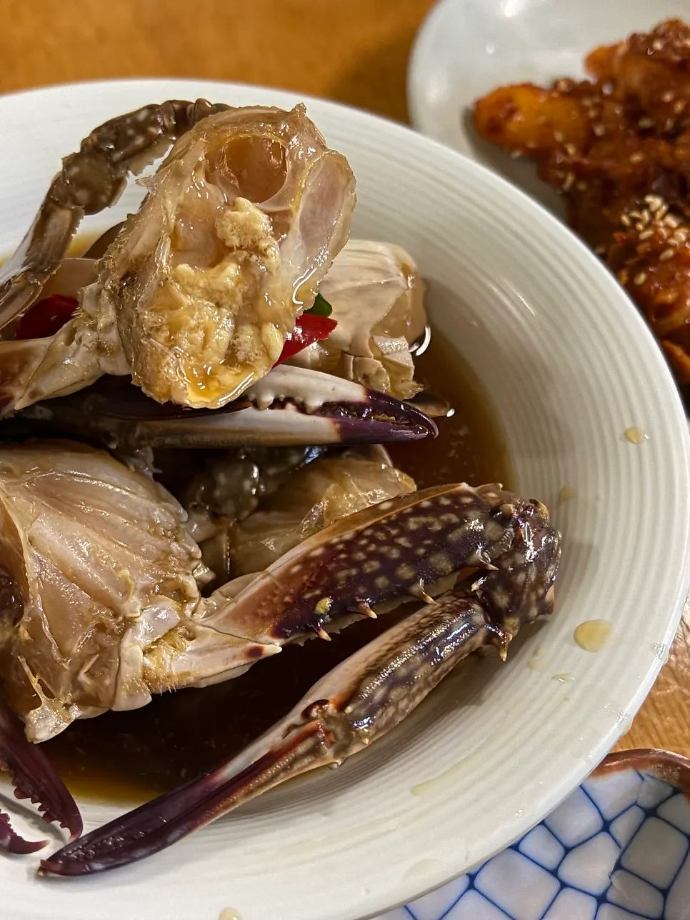 Soy-marinated crab from the Samchon Kase course