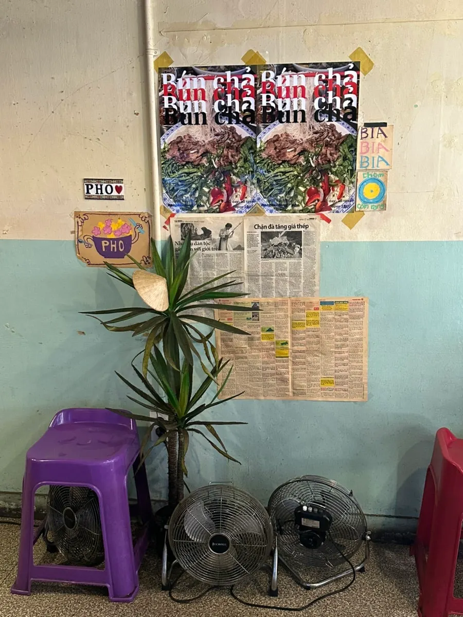 Vietnamese-style space inside Bangbaedong Ssalguksu