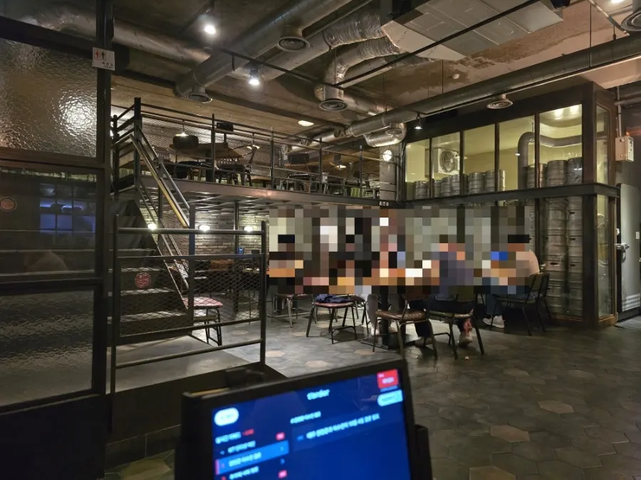 Interior of Weizenhaus with an industrial atmosphere