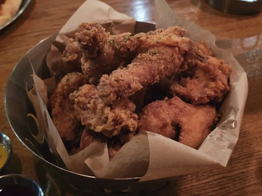 Crispy chicken served with mustard and seasoned chicken sauces