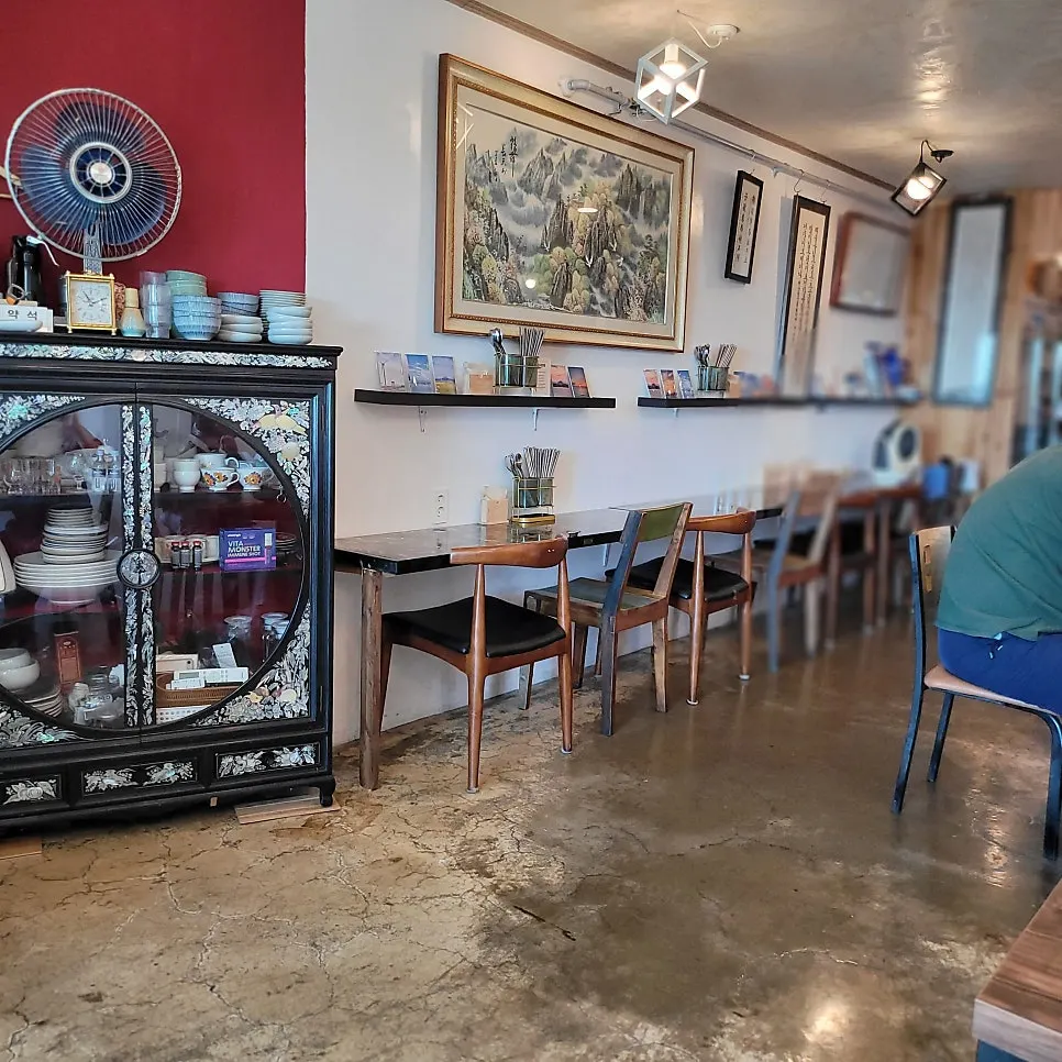 Bar-table seating at Sanbang Sochan, good for solo dining