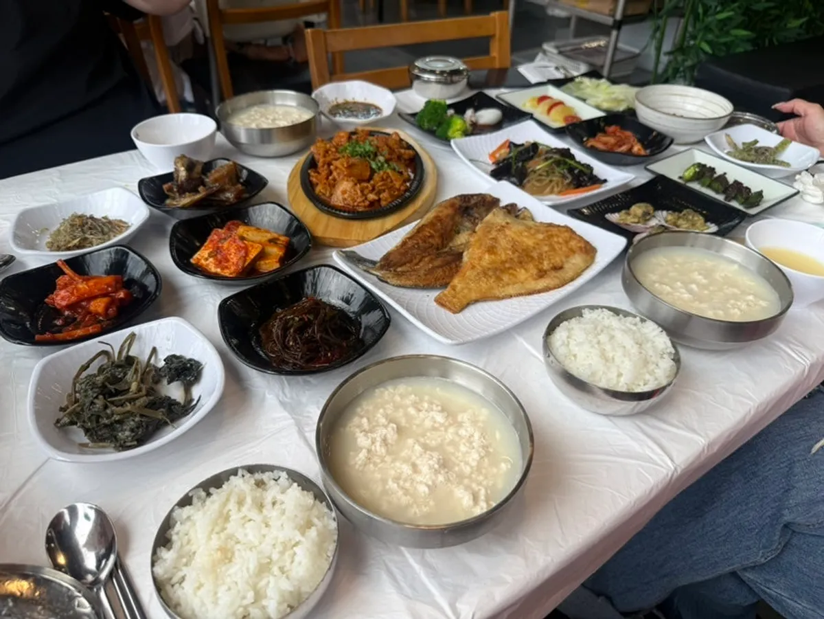 강릉 사임당부엌 초당순두부 한정식 한상 차림