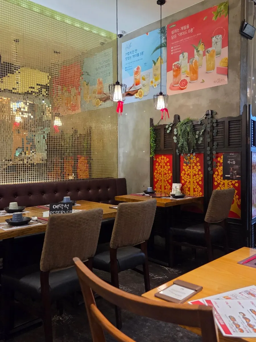 Interior with both large tables and two-person seating