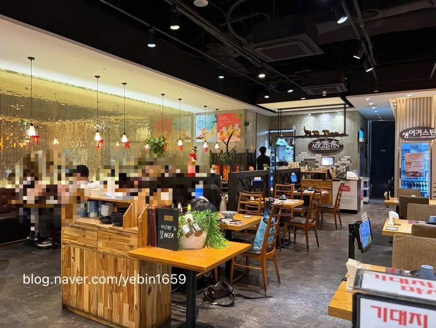Spacious, exotic-feeling interior tables at Saeng Augustine Hapjeong Branch