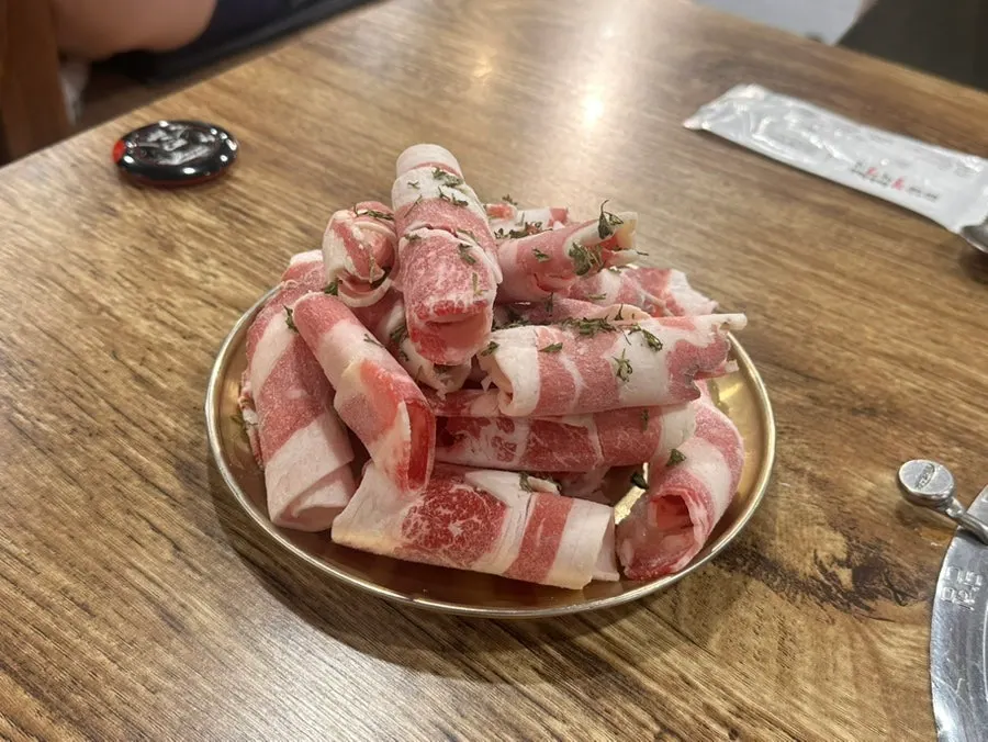 A combination of different grilled meat dishes