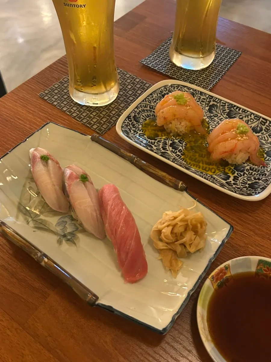 크림 가득한 아사히 생맥주 한 잔