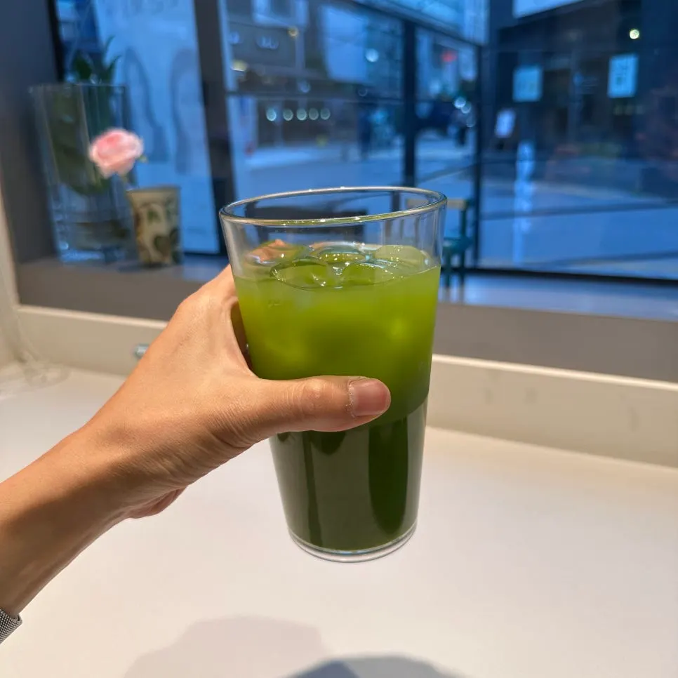 Green Cleanse Juice made with kale and wheatgrass