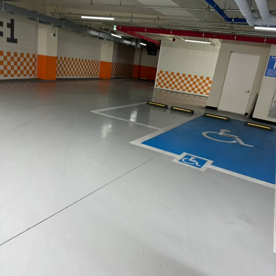 View of the building where Salad Ring, Chungju Terminal Branch is located