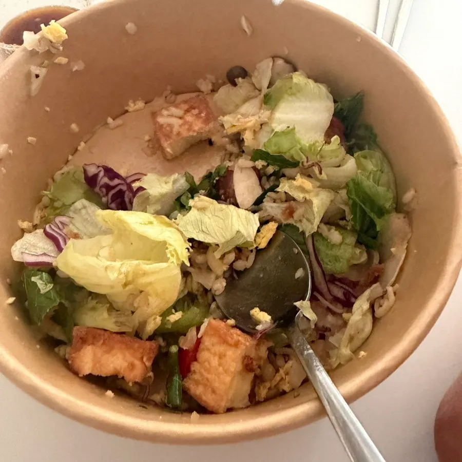 Ingredients in the crispy tofu bibim poke