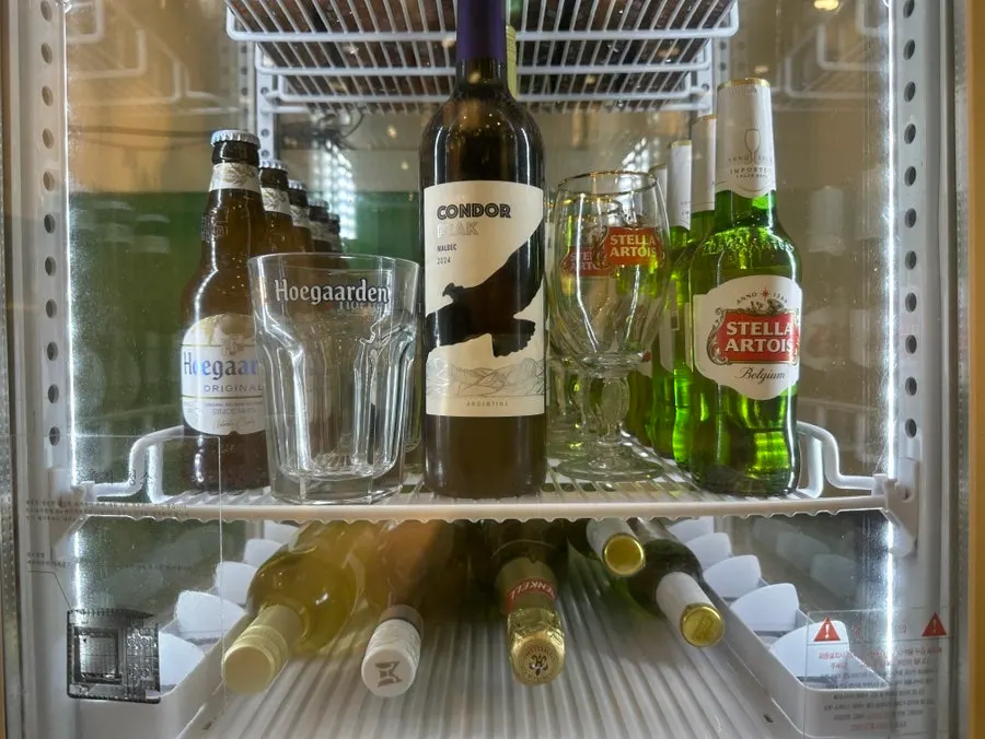 Beer and wine sold at the Salering store