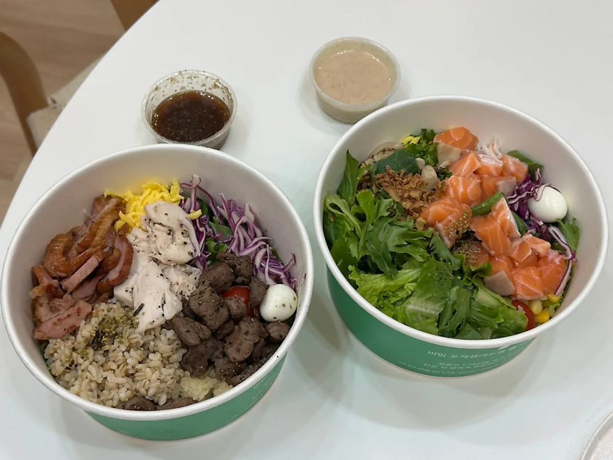 Signature poke salad photo at Salering Gyodae Direct Store