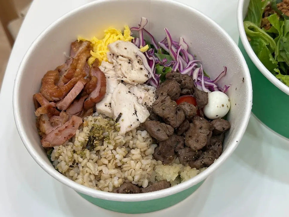 Grilled steak bibim poke salad
