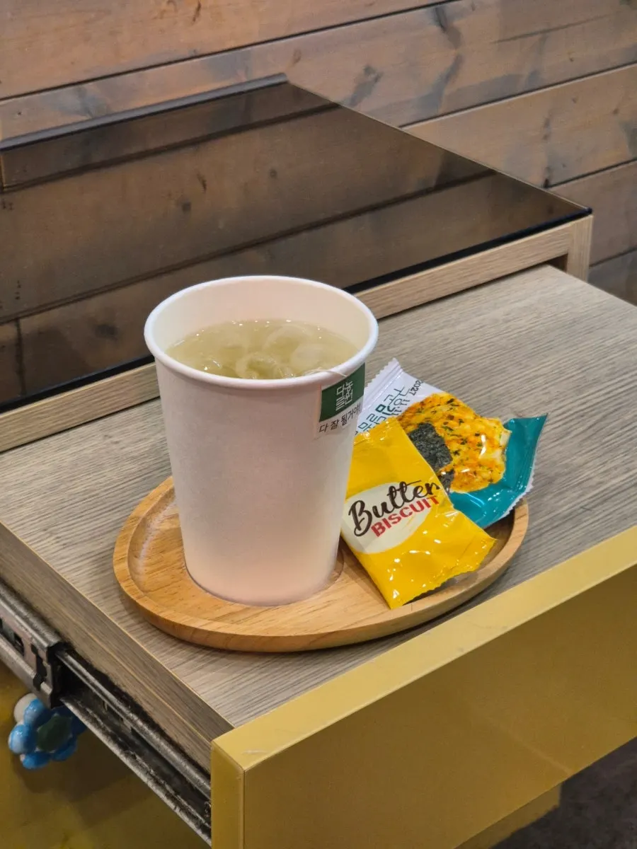 Snack and drink provided during the treatment