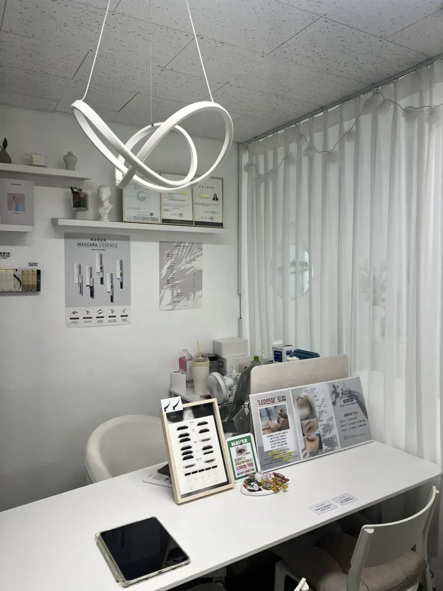 Lash treatment bed with pillow and bedding