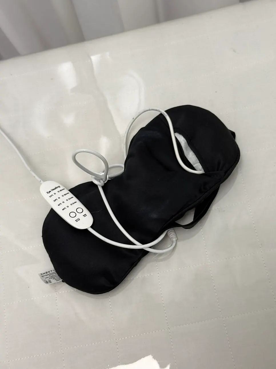 Lash perm bed prepared with pillow and bedding