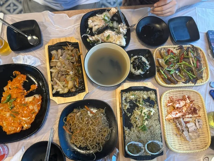 식사를 마친 삼척보물섬 테이블