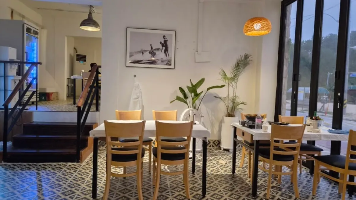 Modern-style interior of Samcheok Bomulseom