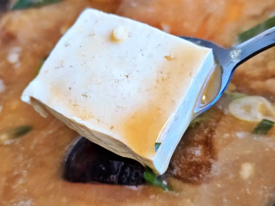 Doenjang broth as hearty as a hot pot