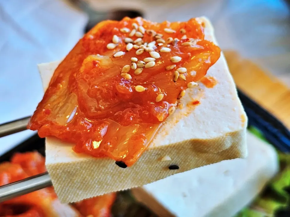 Spicy stir-fried soy garlic pork