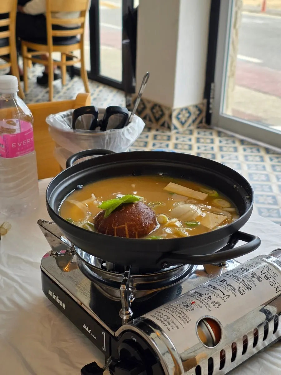 Bossam and bossam kimchi at Samcheok Bomulseom