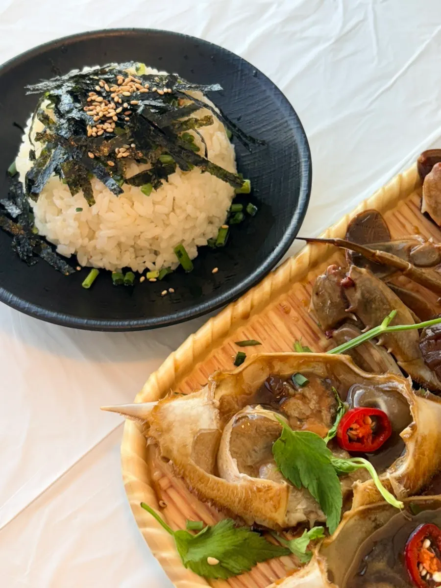 Lunch omakase food spread