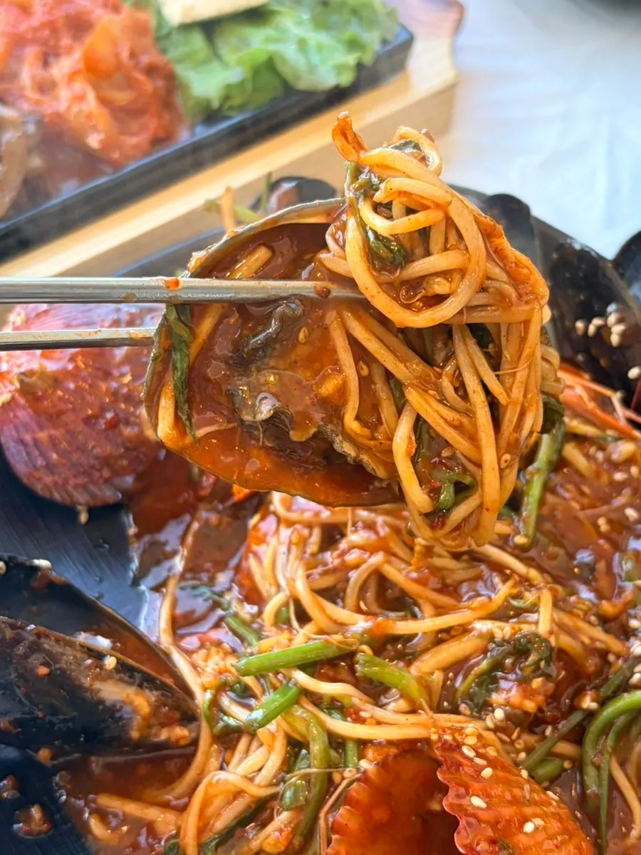 Steamed seafood with abalone
