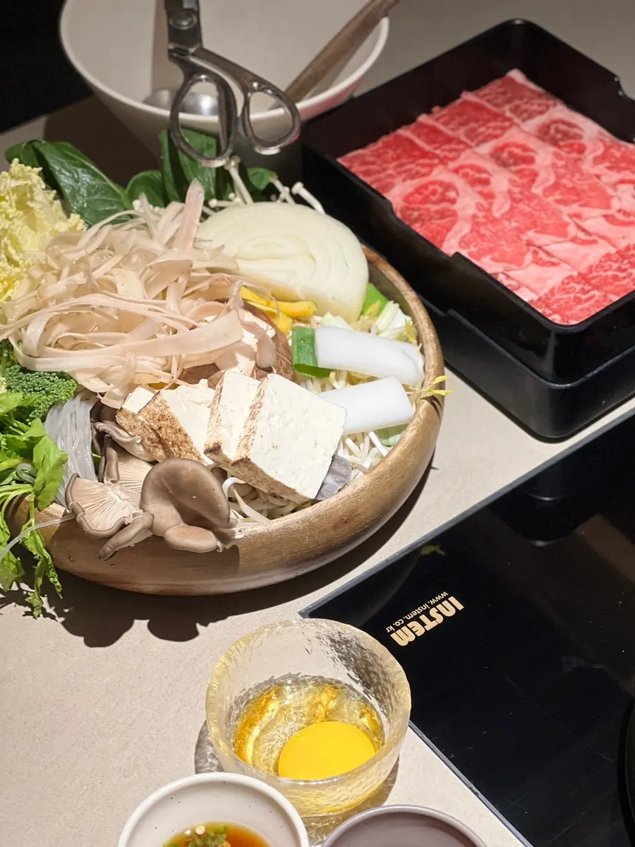 샤브정식과 새콤달콤한 절임 반찬