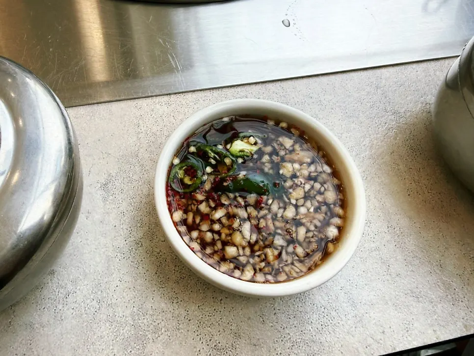 Sammi-jip's special dipping sauce for the meat