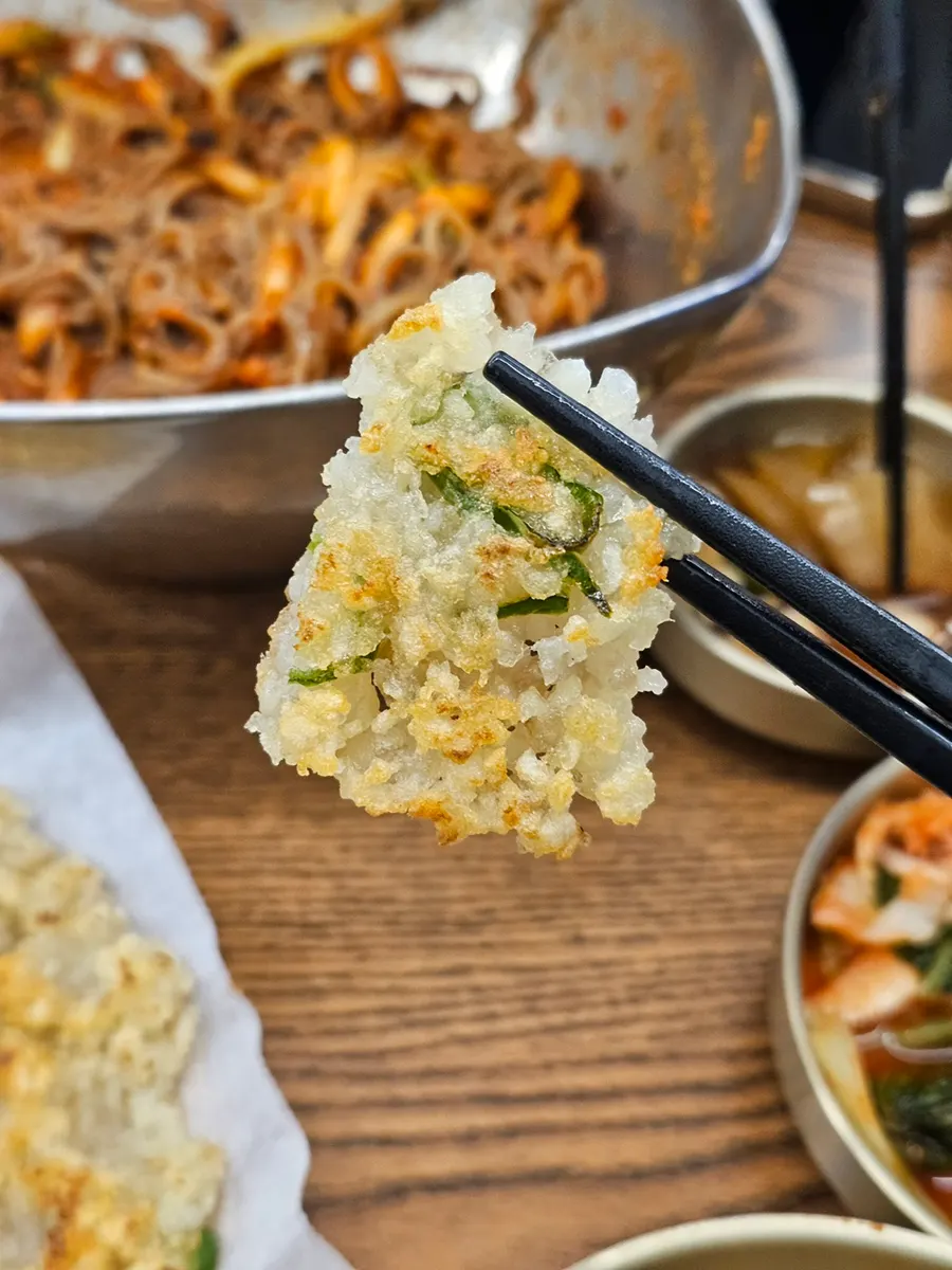 결이 살아있는 감자전 단면