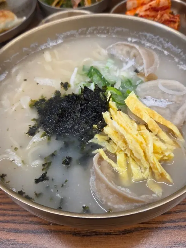 양파장아찌와 배추김치, 열무김치 기본찬
