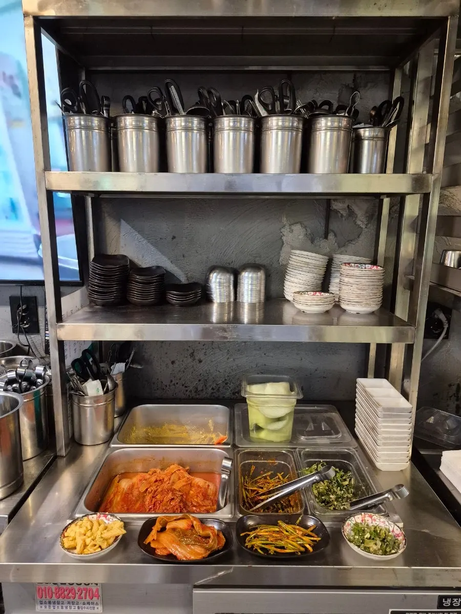 Side dishes and lettuce wraps at the self-serve bar